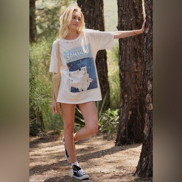 Santorini oversized super soft slightly distressed tee, NWT - Picture 4 of 5